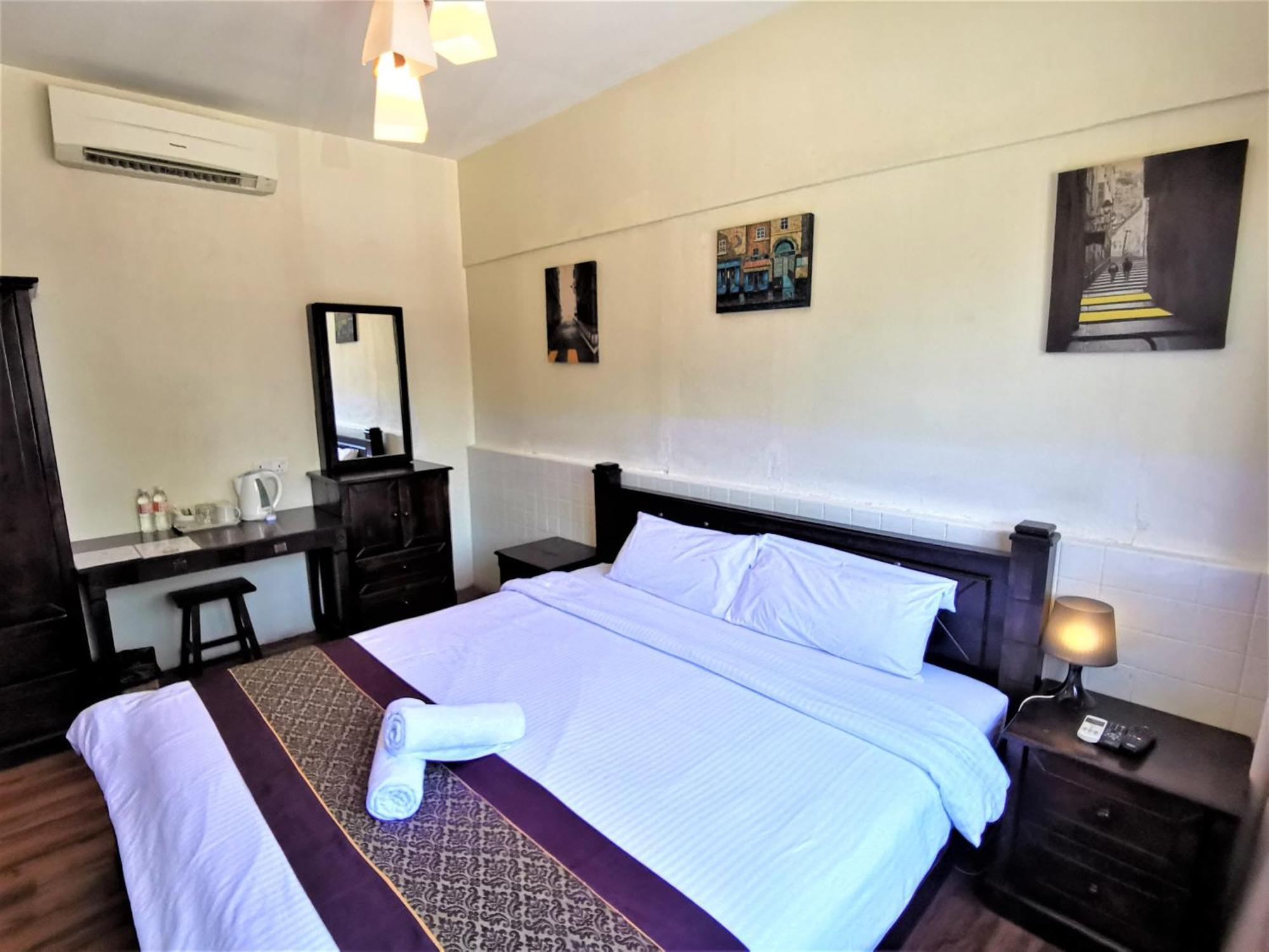 8 Boutique By The Sea Hotel Tanjung Tokong Luaran gambar