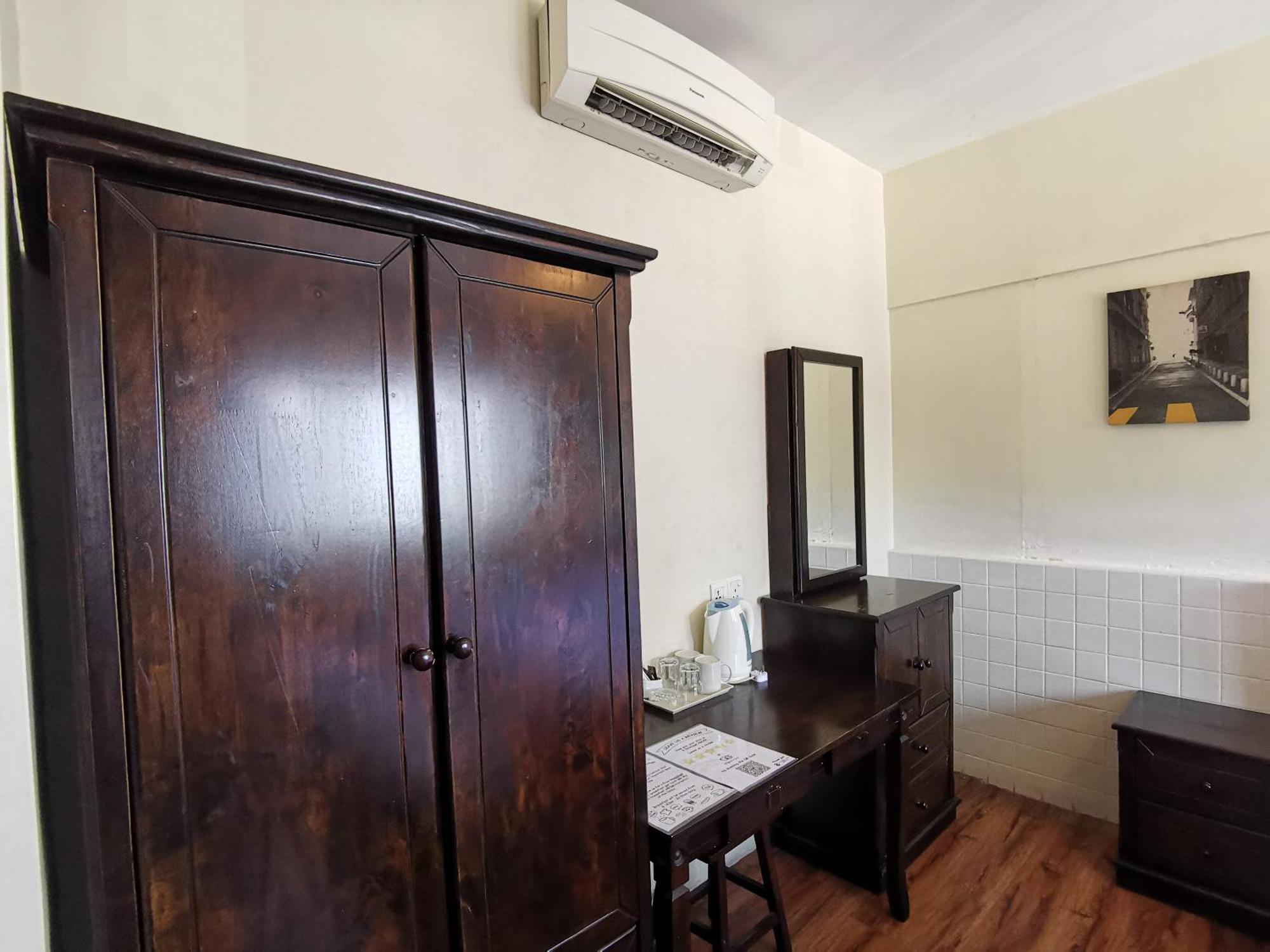 8 Boutique By The Sea Hotel Tanjung Tokong Luaran gambar