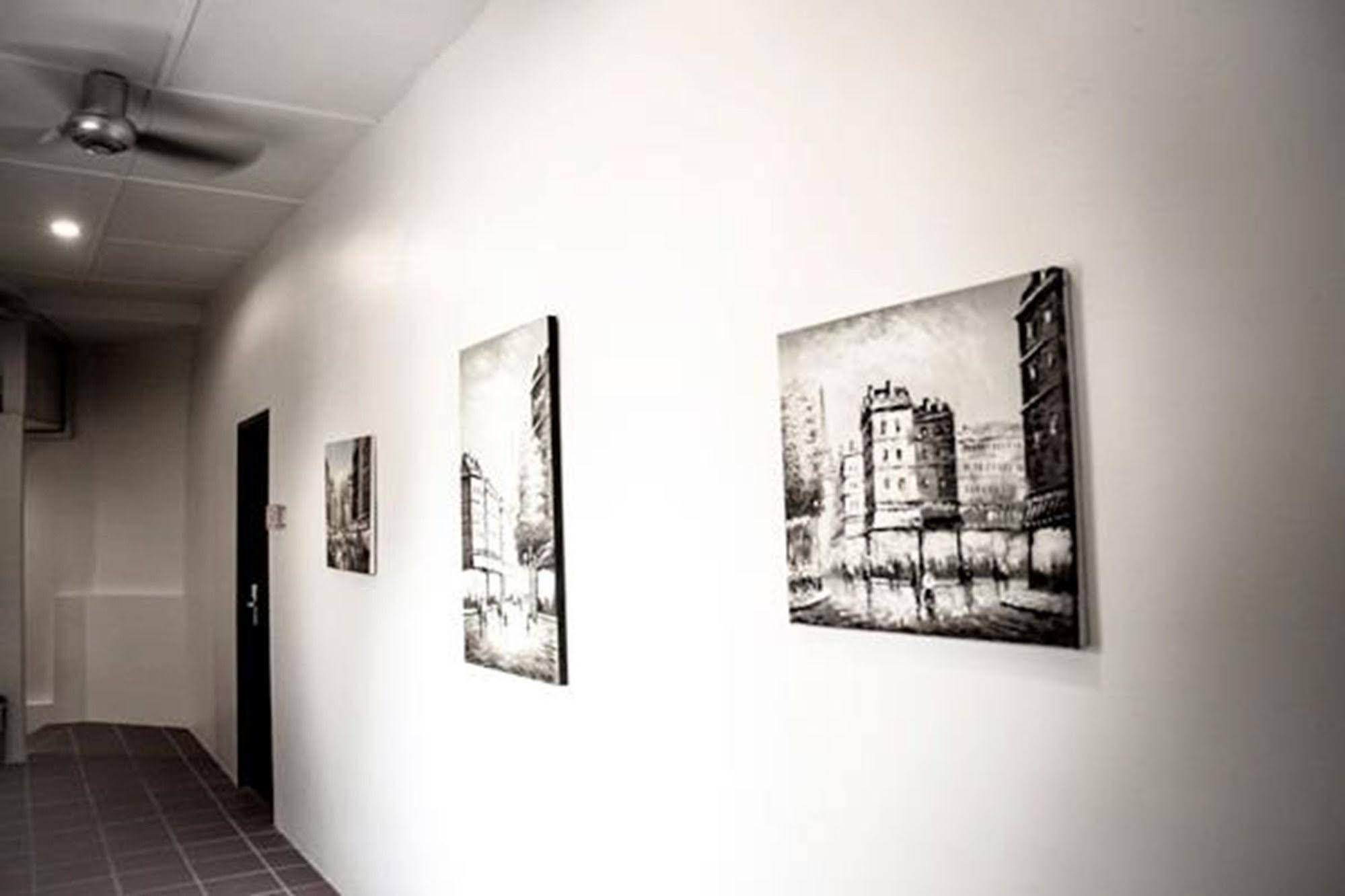 8 Boutique By The Sea Hotel Tanjung Tokong Luaran gambar