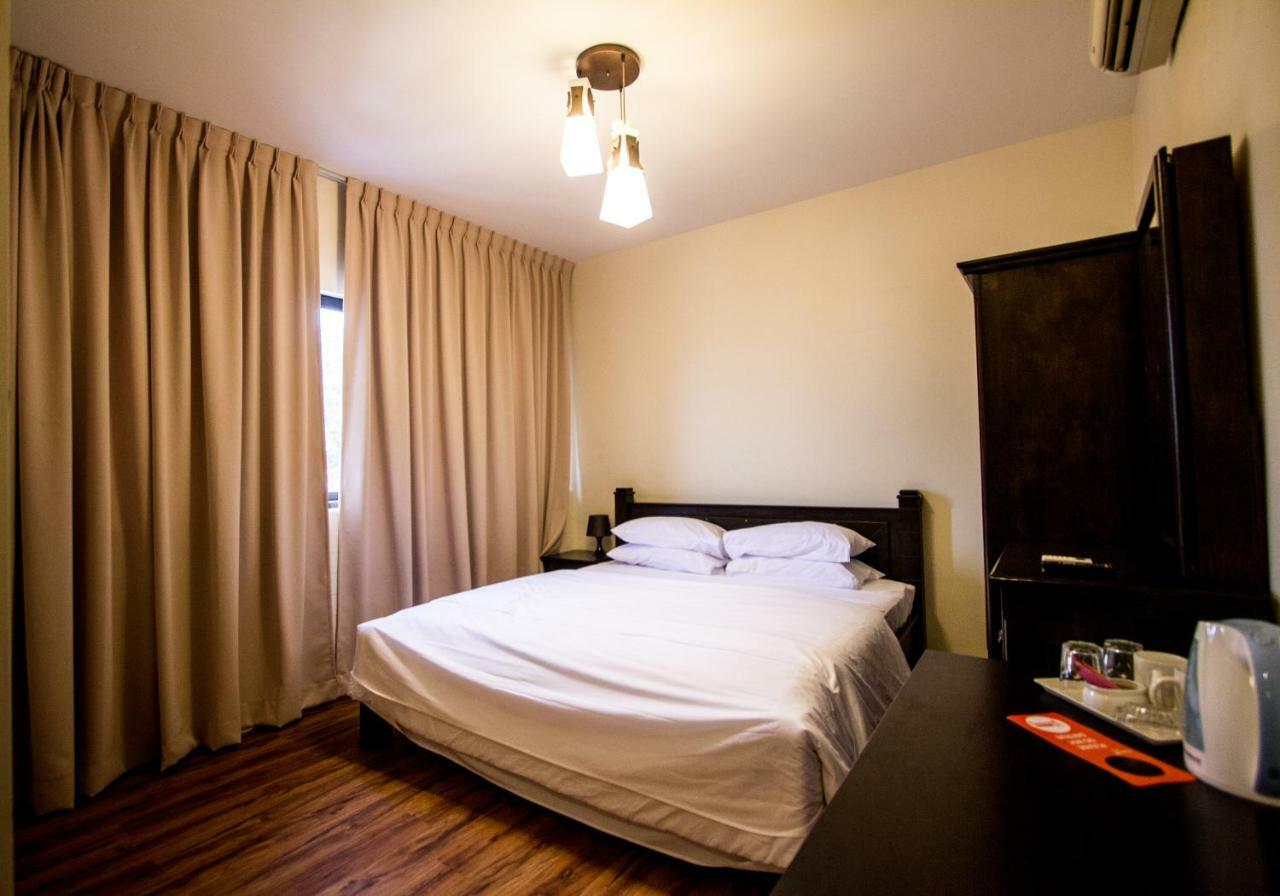 8 Boutique By The Sea Hotel Tanjung Tokong Luaran gambar