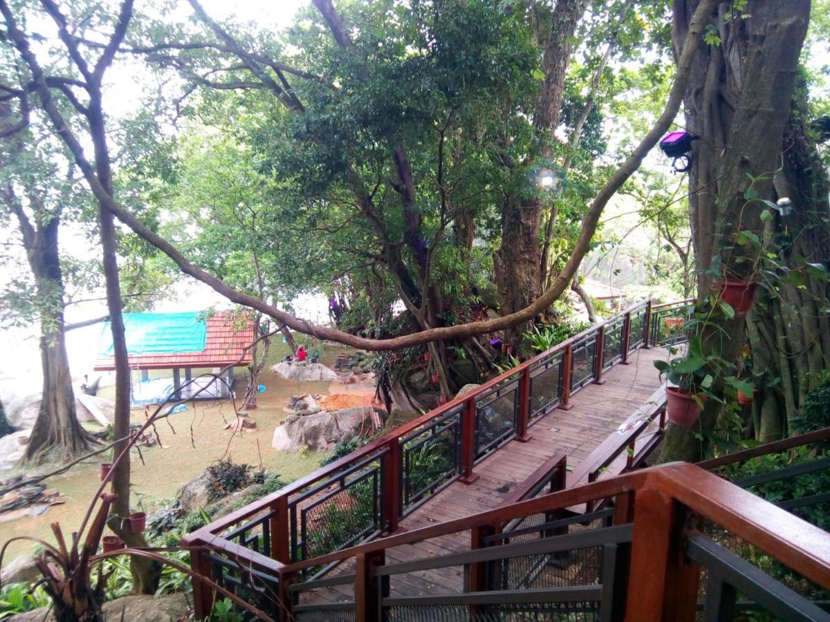 8 Boutique By The Sea Hotel Tanjung Tokong Luaran gambar